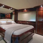 Motor Yacht Dandy