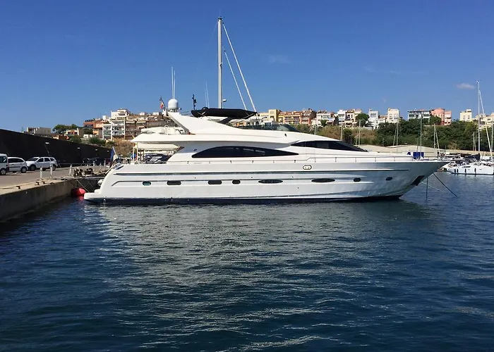 Motor Yacht Dandy