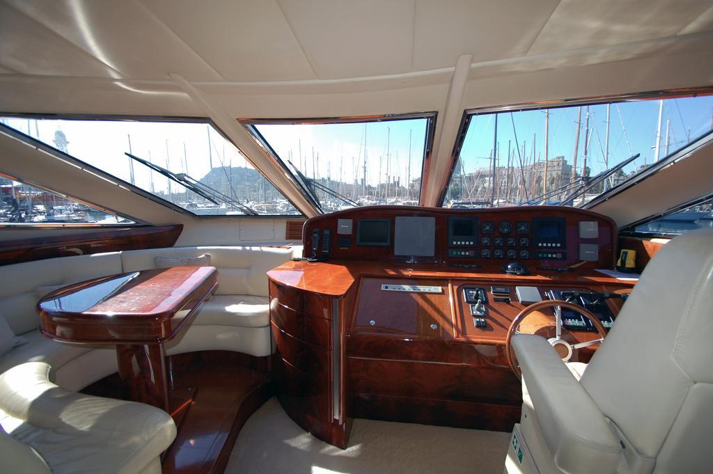 Motor Yacht Dandy 3*