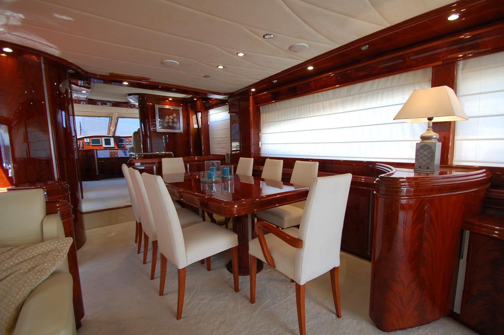 Motor Yacht Dandy Barcelone